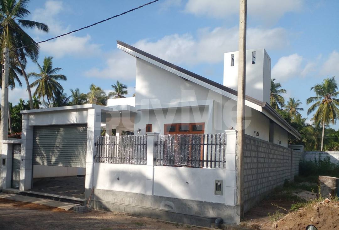 HOUSE FOR SALE IN NEGOMBO