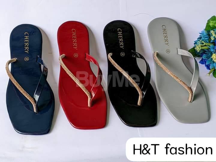 LADIES FOOTWEARS