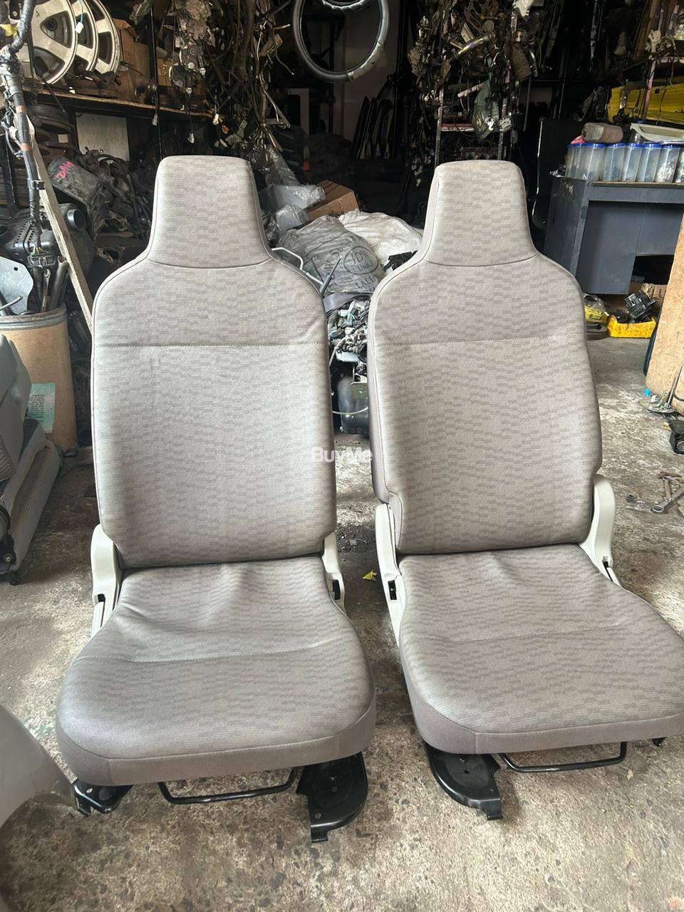 ADJUSTABLE SEAT SET - JAPAN