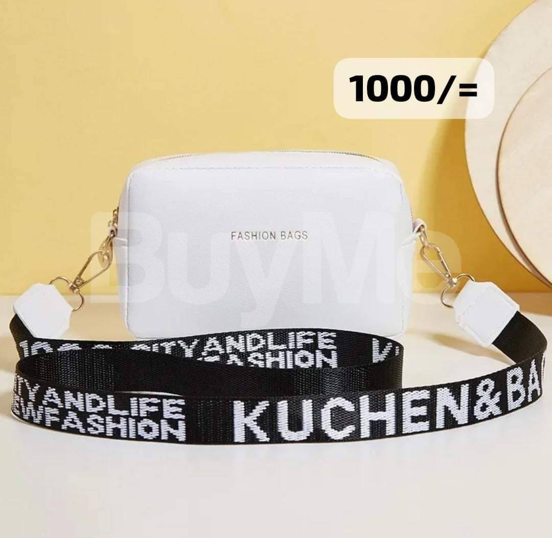 HAND BAG  - WHITE COLOR