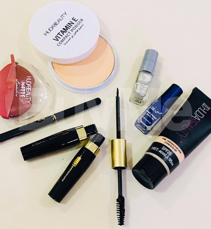 MINI MAKEUP KIT