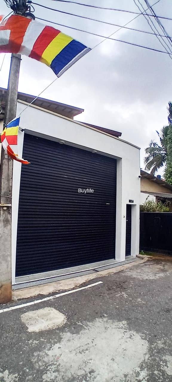 HOUSE FOR SALE IN MAHARAGAMA KATUWAWALA ROAD