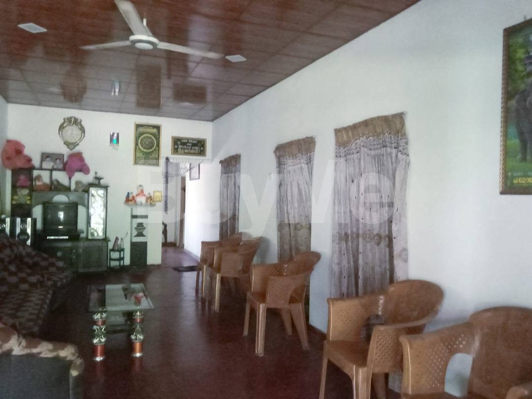 නිවසක් සහිත ඉඩමක් විකිණීම මැදමුලන