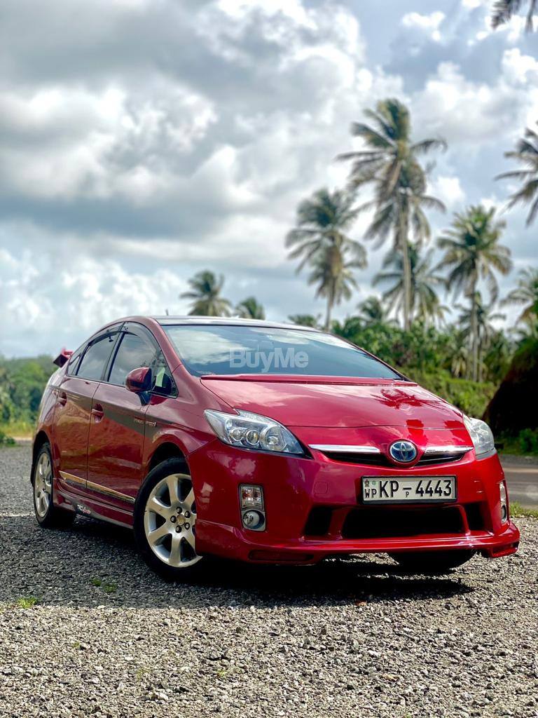 TOYOTA PRIUS FOR RENT - KP