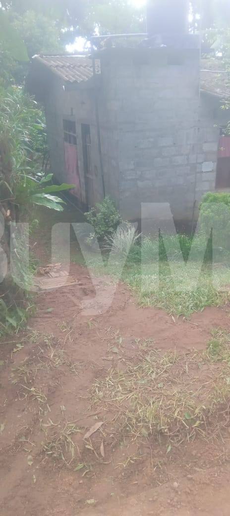 LAND WITH HOUSE FOR SALE IN PADUKKA