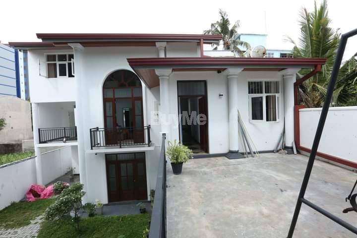 HOUSE FOR SALE IN MOUNT LAVINIA