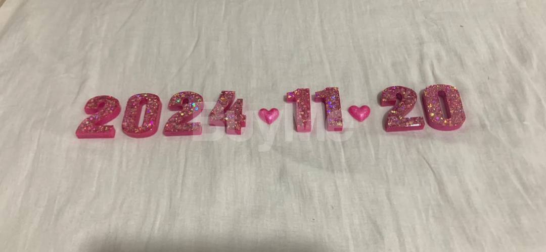 RESIN DATE SHADOW BOX