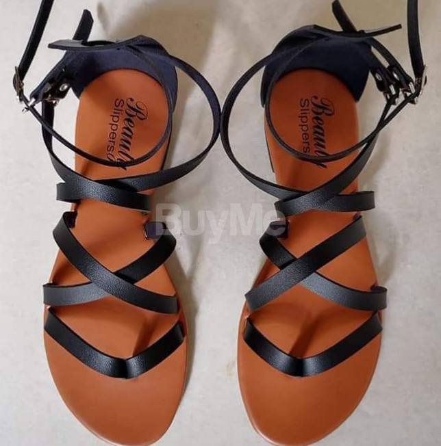 TOP QUALITY LADIES SLIPPERS..