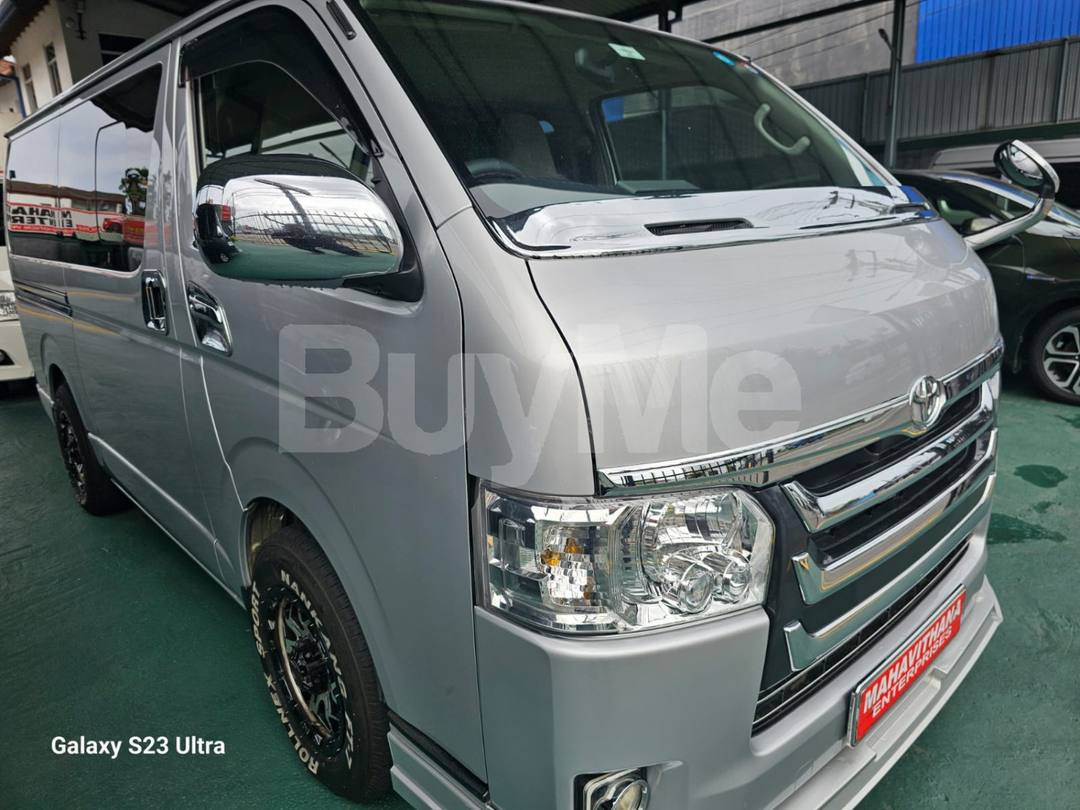 TOYOTA KDH TRH GL 2014