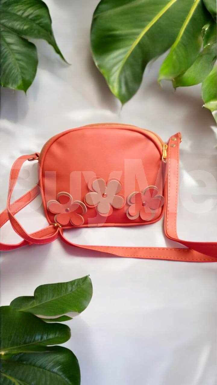 MINI WOMEN'S HANDBAG DESIGN