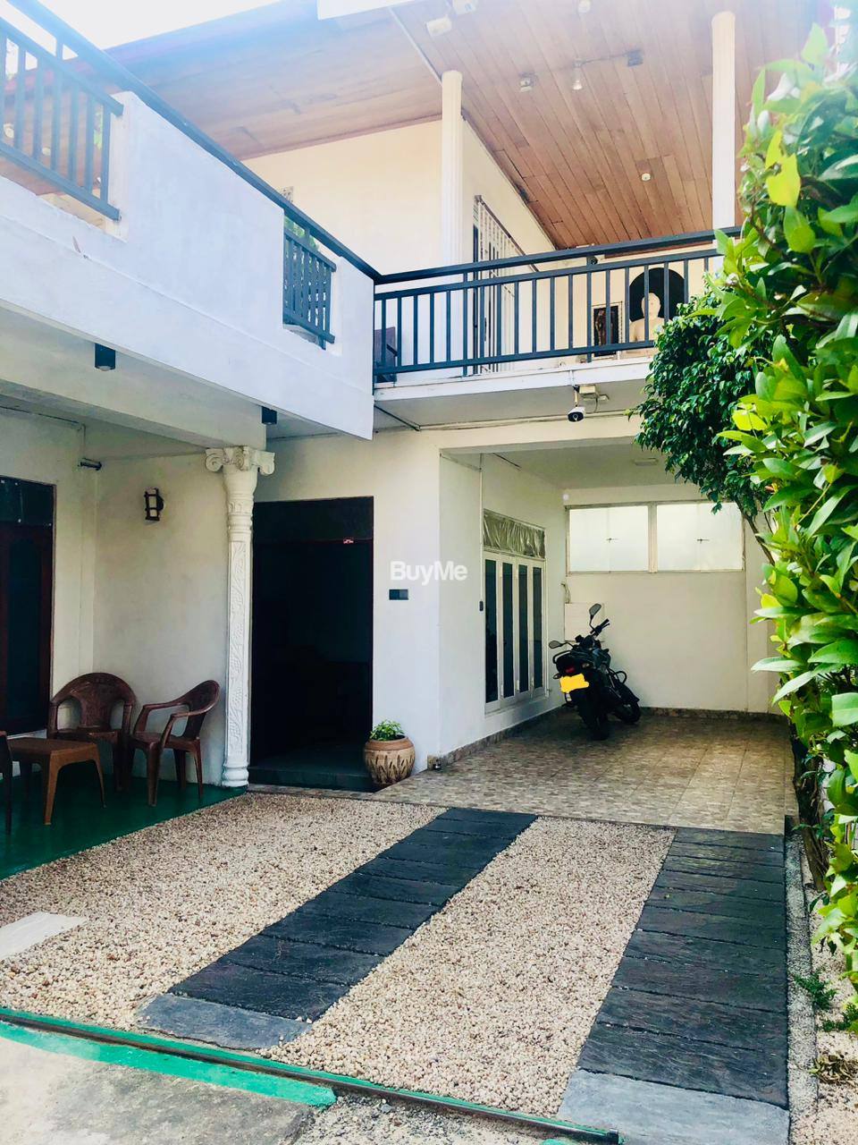 Luxury 2 story house for sale in Mulleriyawa Newtown. (S312)