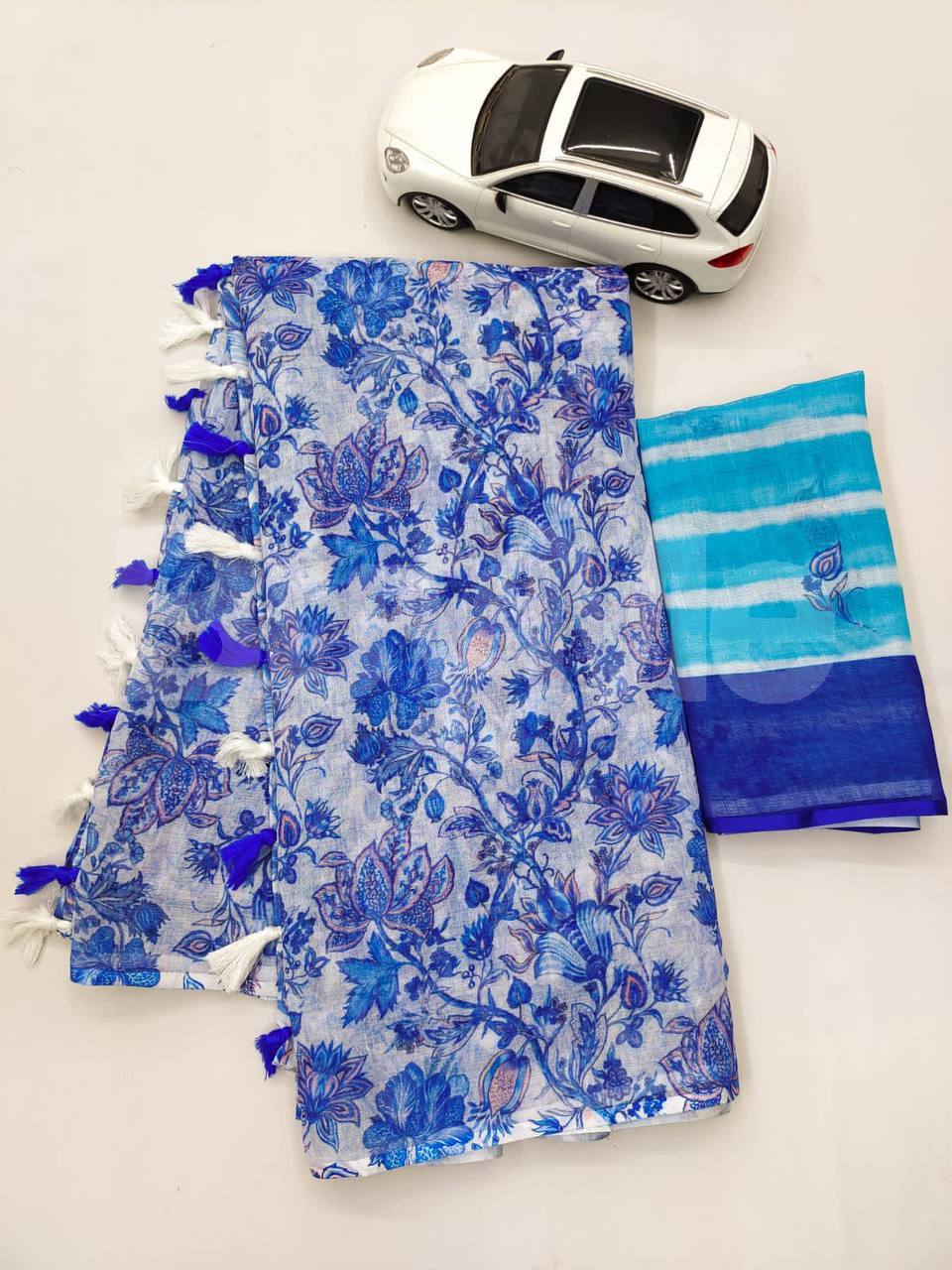 LINEN SAREE WITH DIGITAL PRINT - DARK BLUE FLORAL