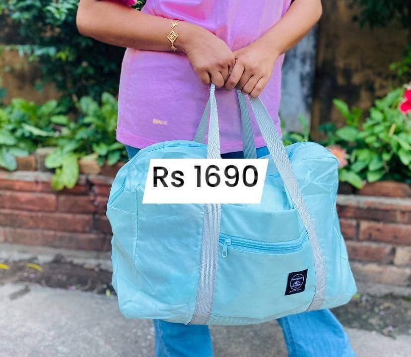 LADIES TRAVELING BAG