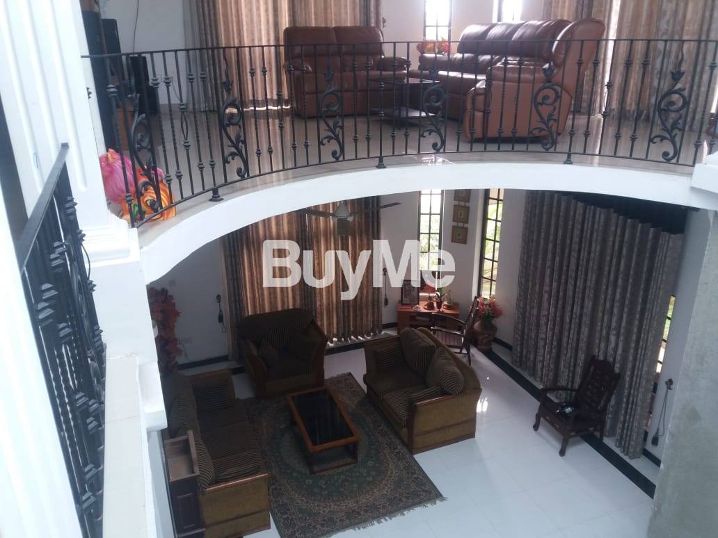 රාගම දෙමහල් නිවසක් (සියලු ගෘහ උපකරණ හා ලී බඩු සමග) විකිනීමට ඇත