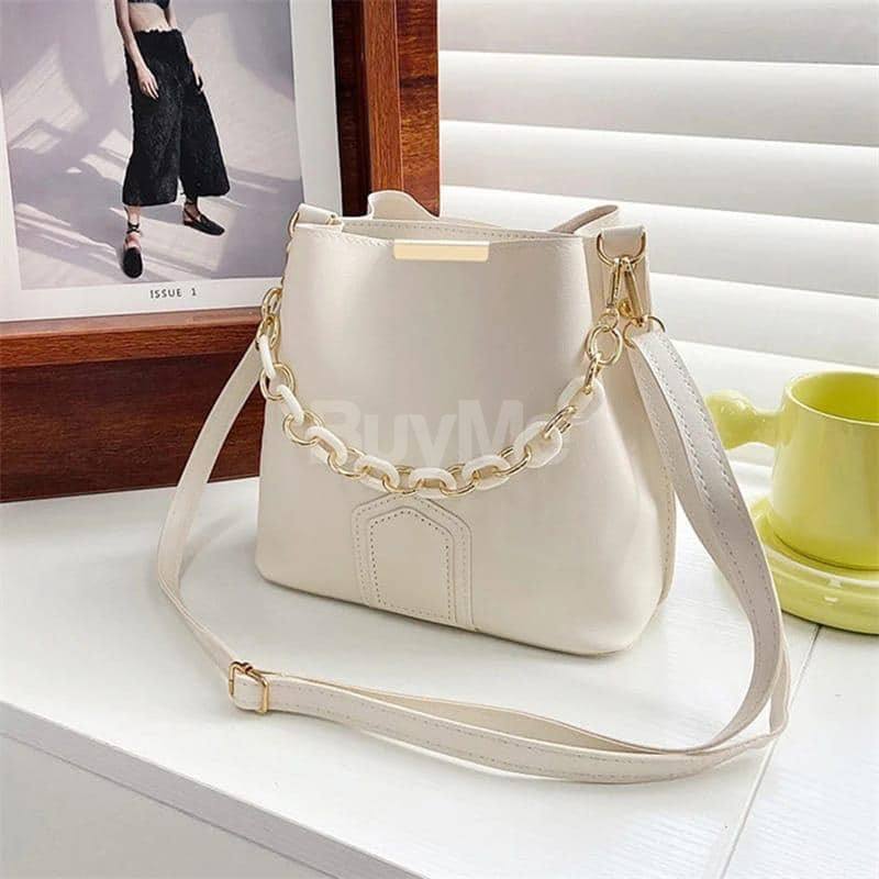 LADIES WHITE HANDBAG DESIGN