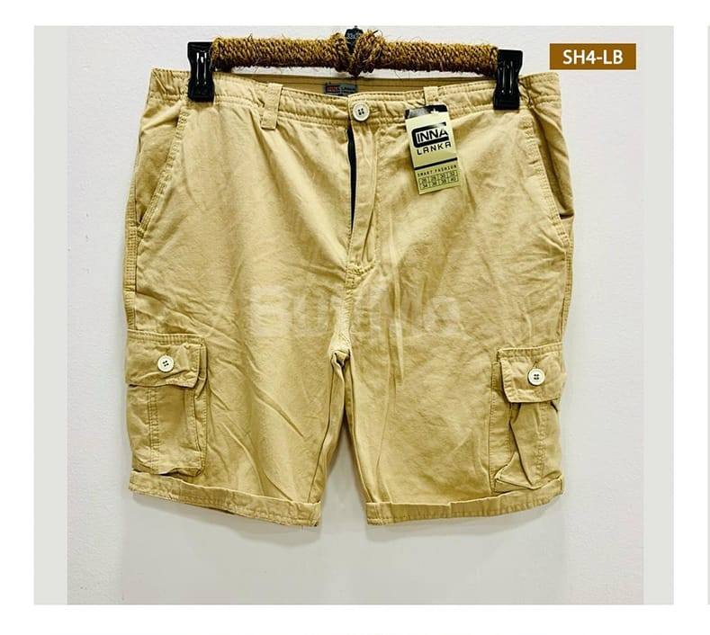 MENS SHORTS WITH POCKET - CREAM