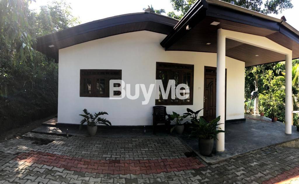 HOUSE AVAILABLE FOR SALE IN KANDY - POLGOLLA