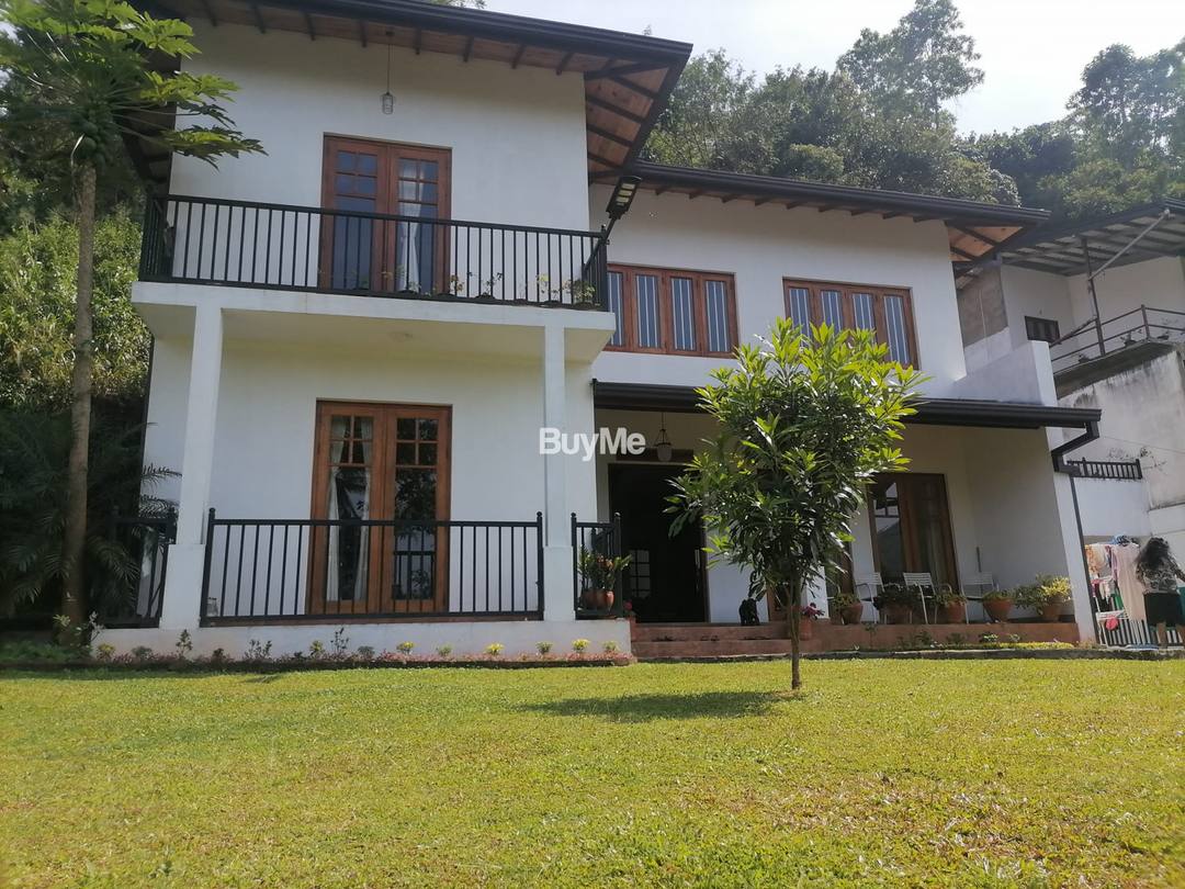 LUXURY HOUSE AVAILABLE FOR SALE IN KANDY - ANIWATTA