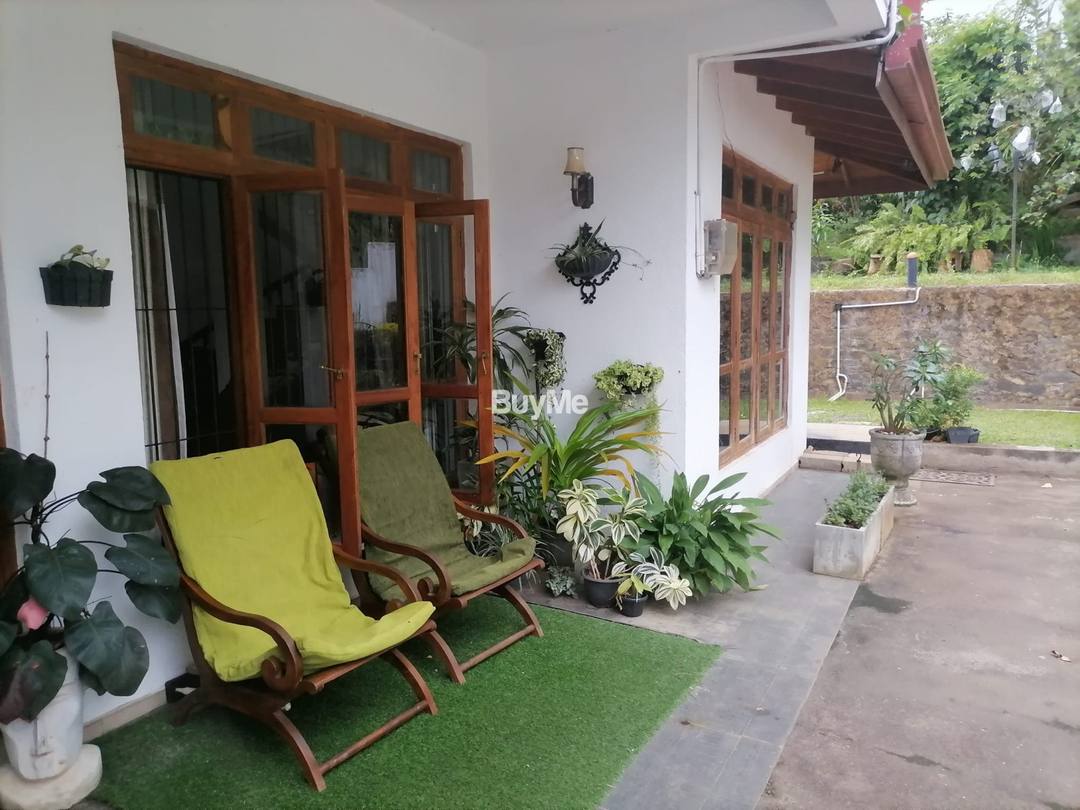 LUXURY HOUSE AVAILABLE FOR SALE IN KANDY - DODAMWALE