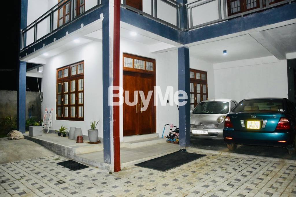 LUXURY HOUSE AVAILABLE FOR SALE IN KANDY, KATUGASTHOTA (RANAWANA ROAD)