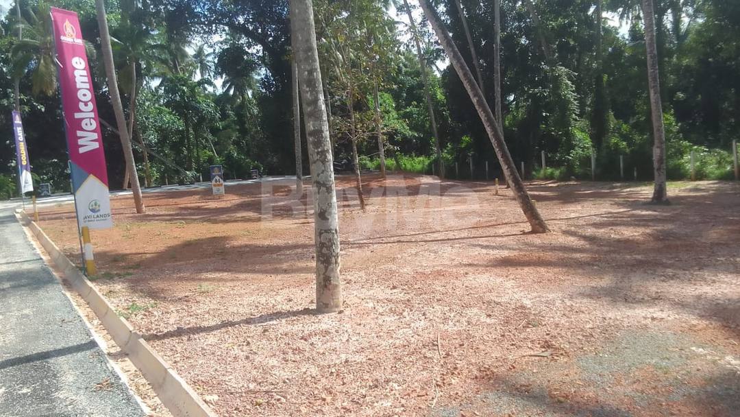 LAND FOR SALE IN SEEDUWA - GOLDEN GATE BY SAVI LANDS