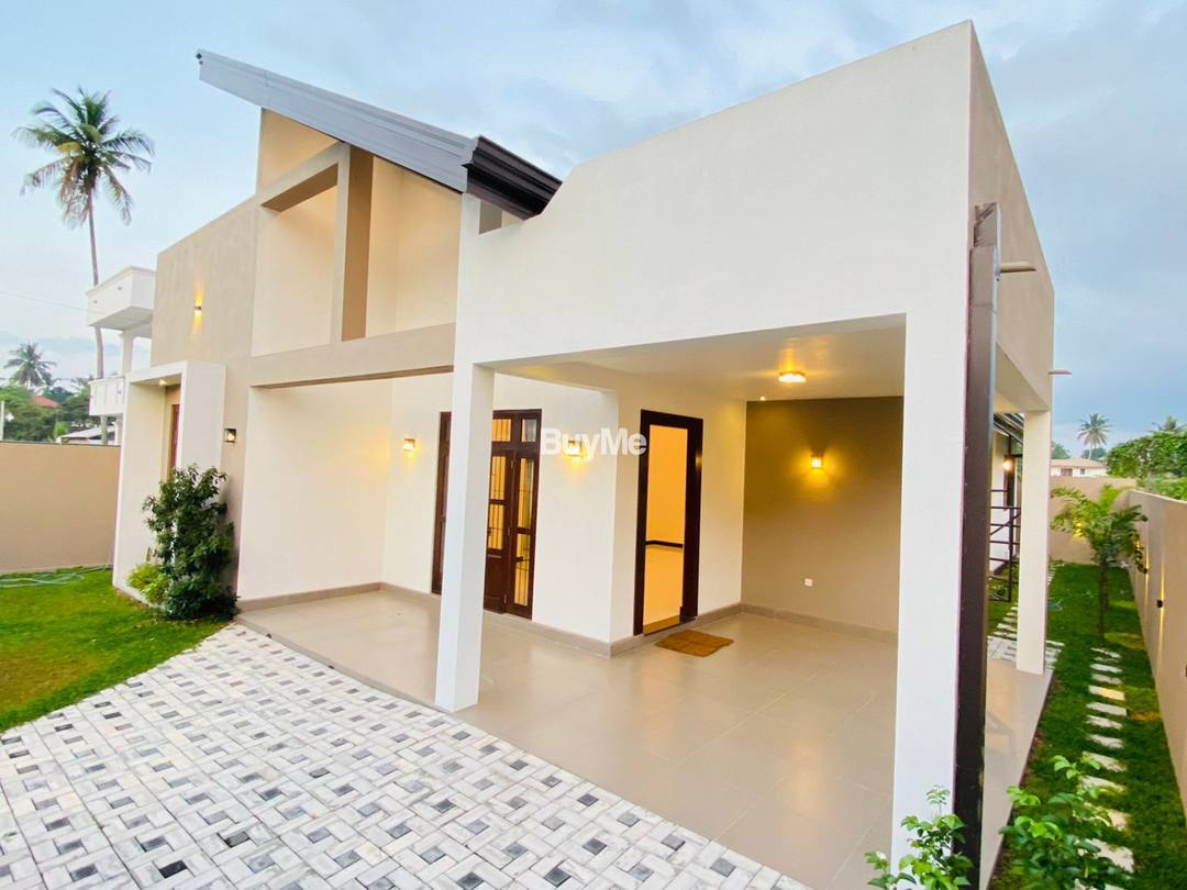 BRAND NEW LUXURY COMPLETE HOUSE FOR SALE IN NEGOMBO