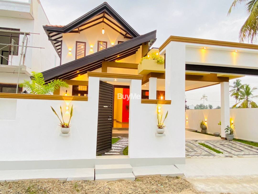BRAND NEW LUXURY COMPLETE HOUSE FOR SALE IN THIMBIRIGASKATUWA, KADIRANA,
