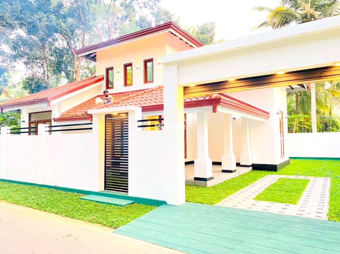 BRAND NEW COMPLETE HOUSE FOR SALE IN KANDAWALA, NEGOMBO