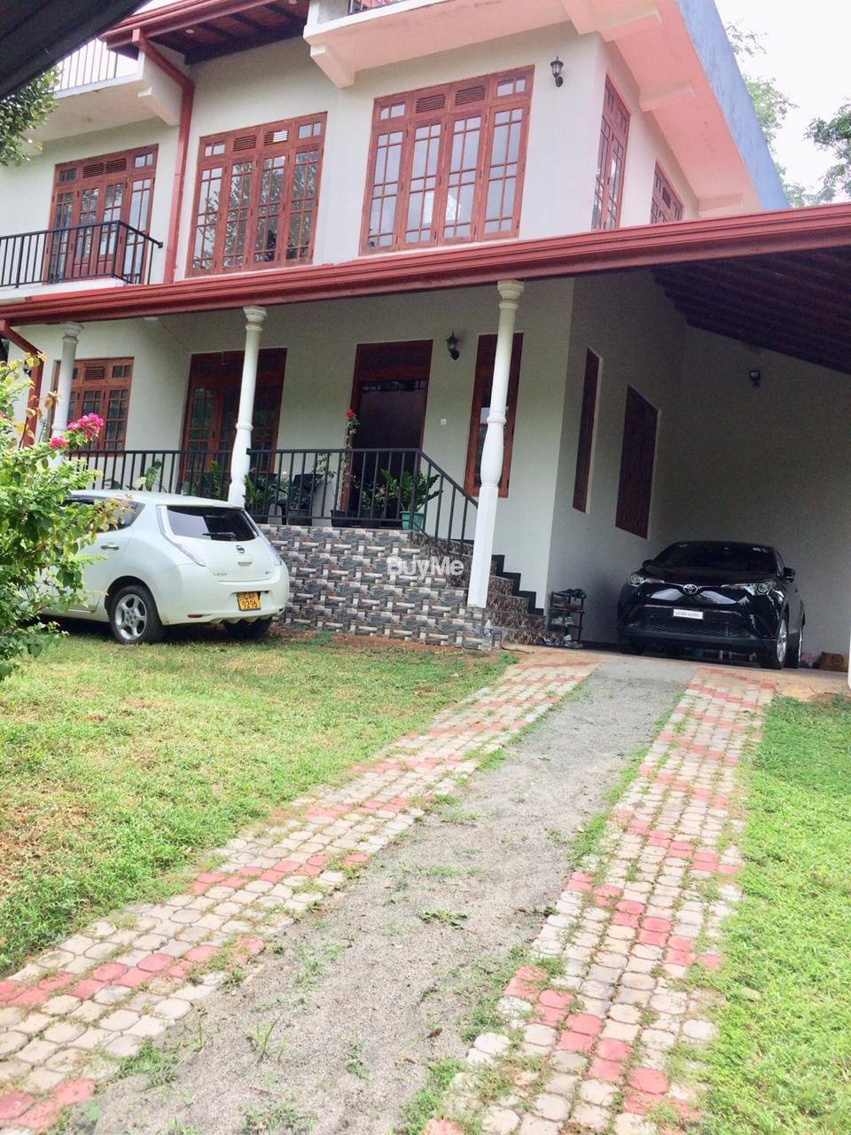 LUXURY HOUSE FOR AVAILABLE FOR SALE IN KANDY (HIRAGANA)