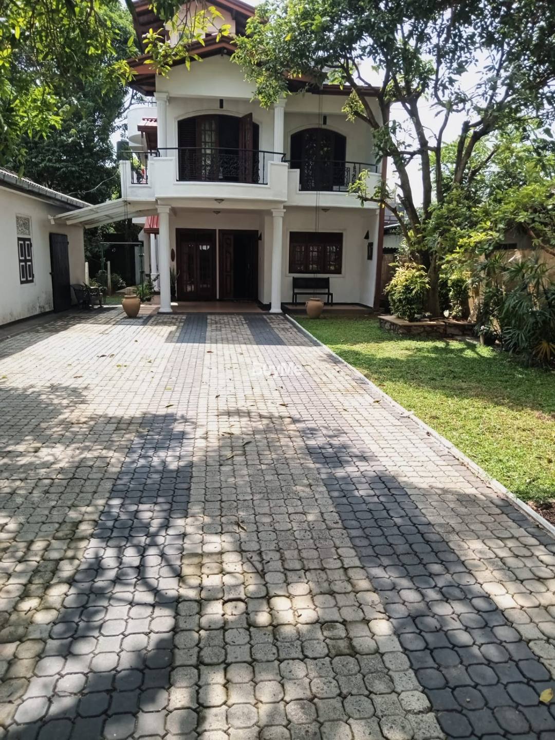 LUXURY HOUSE FOR SALE IN NUGEGODA