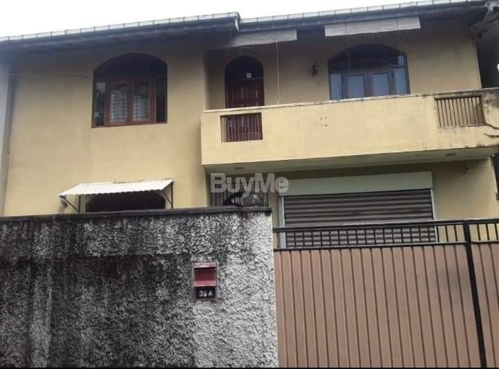 HOUSE FOR SALE IN COLOMBO-5