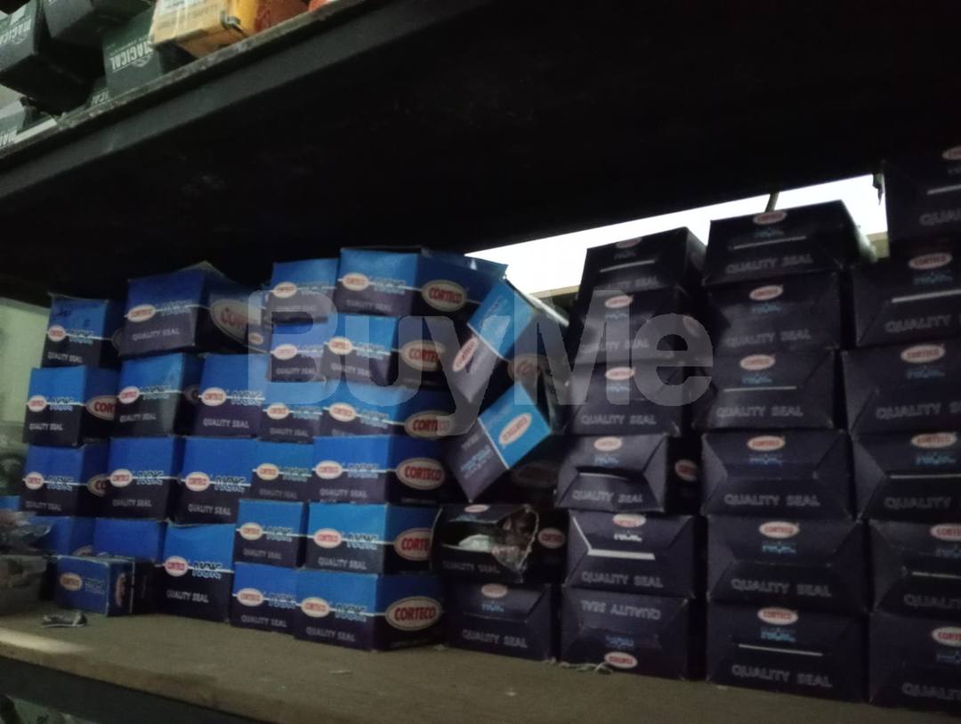 BODY PARTS ALL TYPE OF VEHICLE SPARE PARTS FOR SALE LOT
