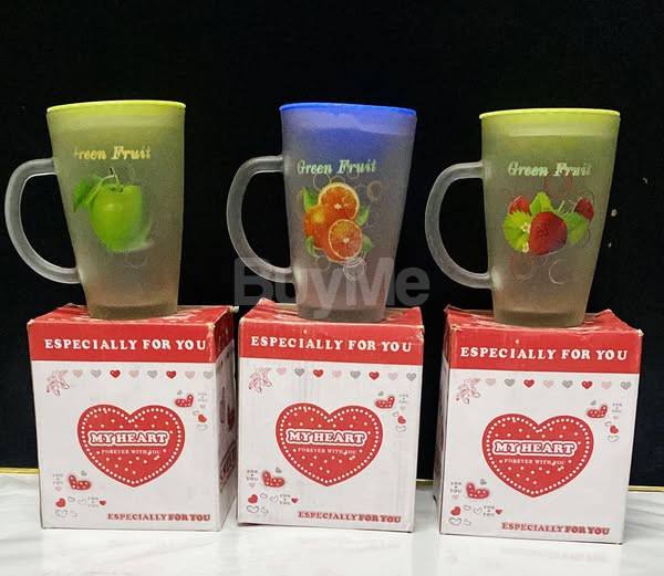 GLASS MUG