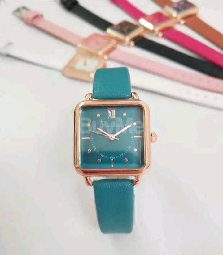 LADIES WATCH