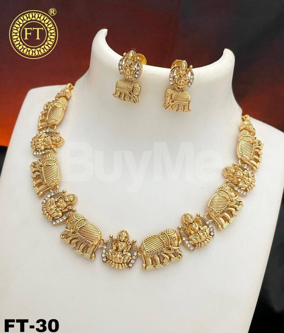 SIMPLE WEDDING WEAR NECKLACE SET