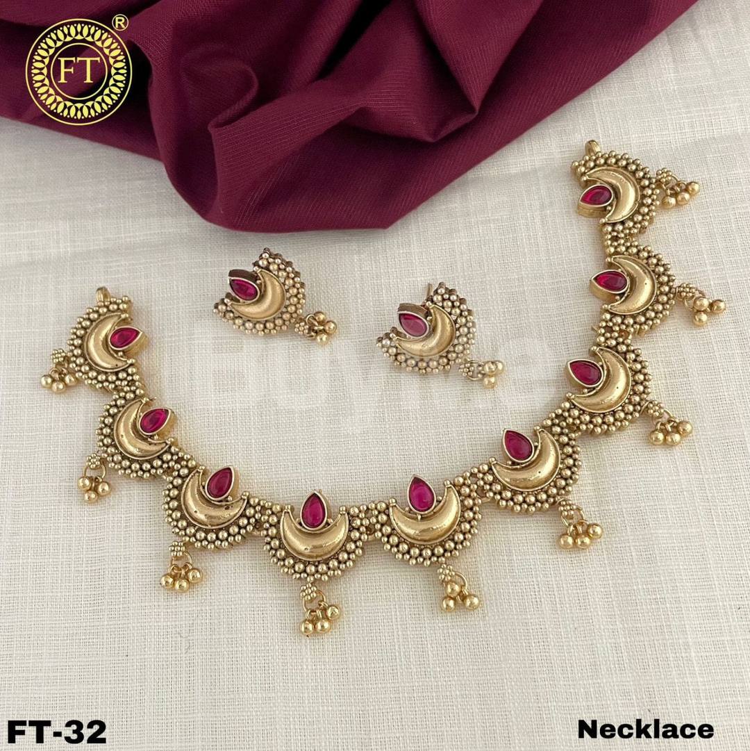 WEDDING WEAR NECKLACE SET