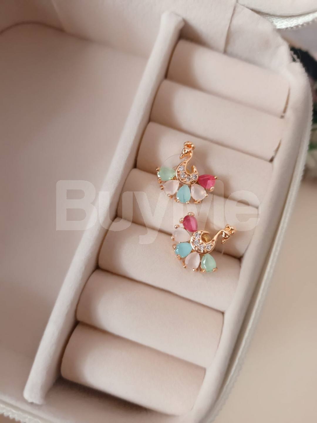 SIMPLE EARRING
