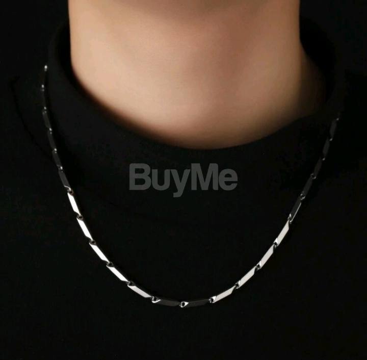 STRIP NECKLACE
