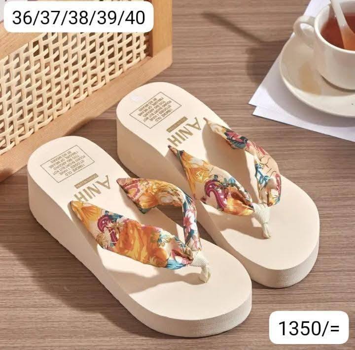 LADIES SLIPPER DESIGN