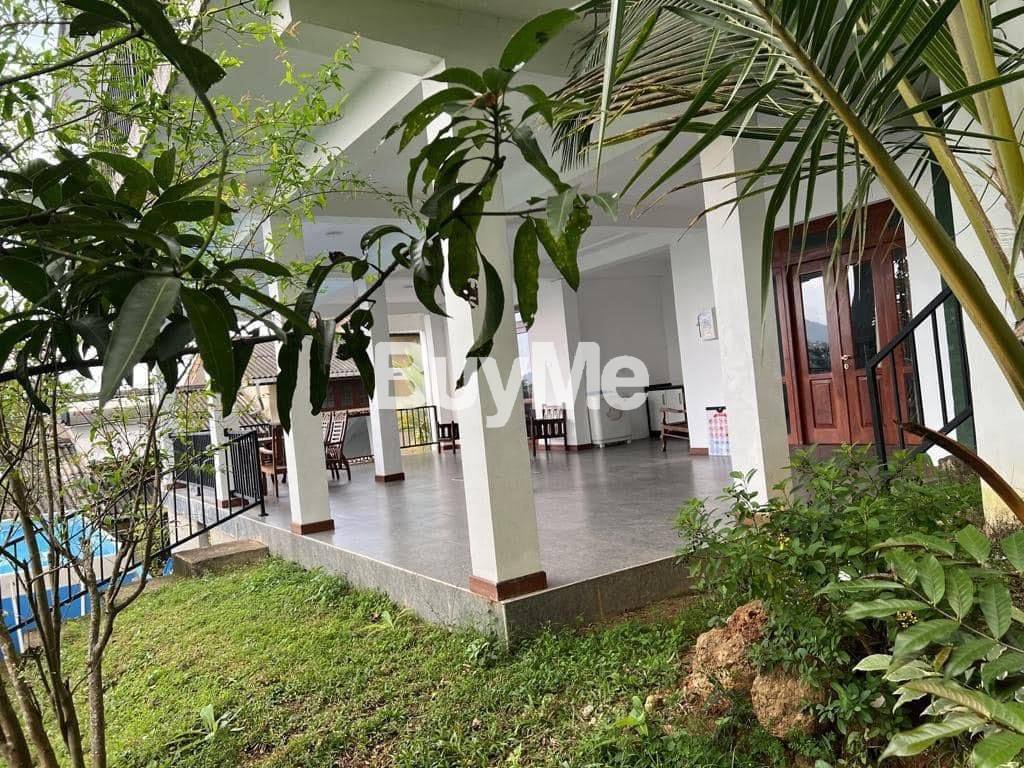 LUXURY VILLA AVAILABLE FOR SALE IN KANDY, HERASSAGALA