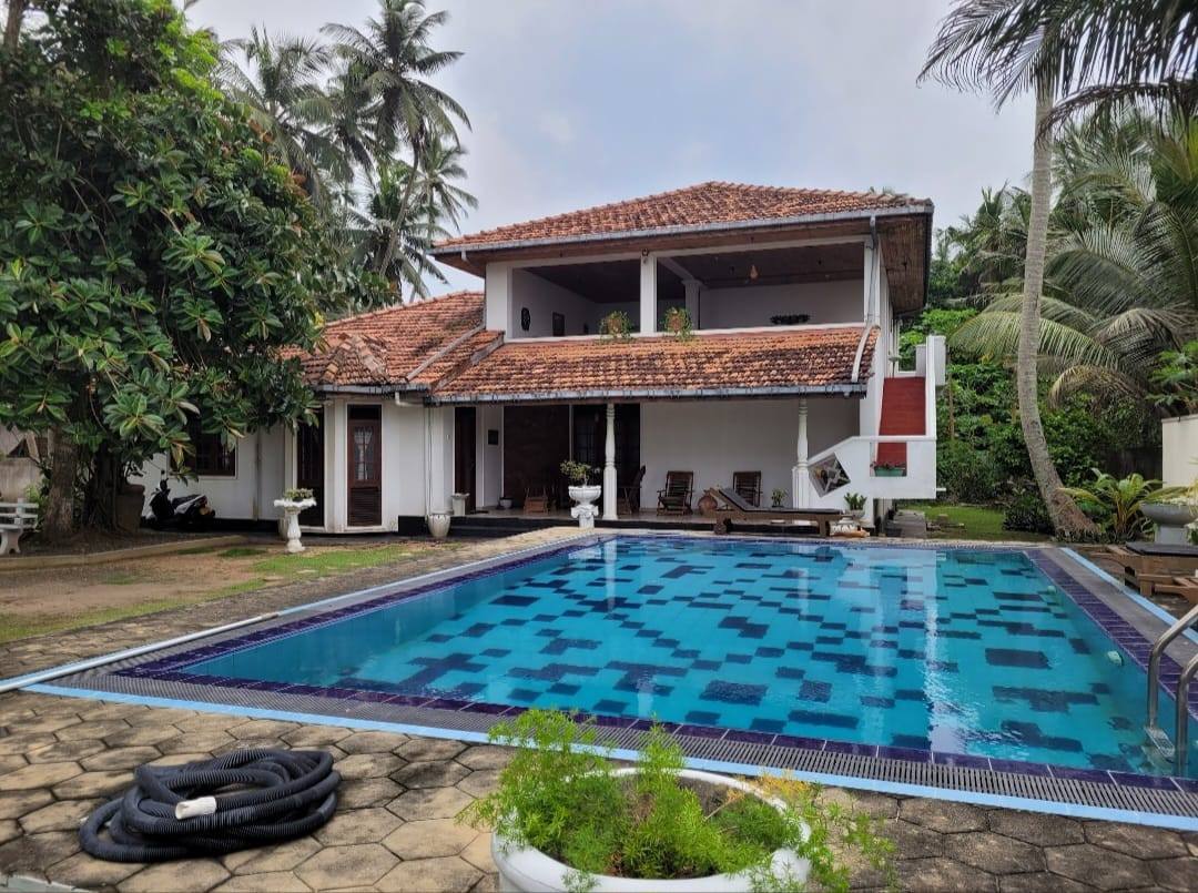 HOUSE FOR SALE IN AMBALANGODA