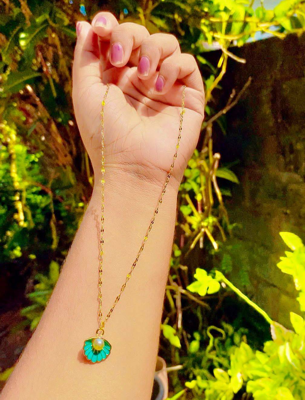 CHAIN GREEN