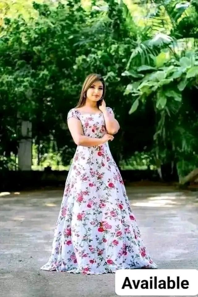 TRENDY WOMEN'S FROCK DESIGN