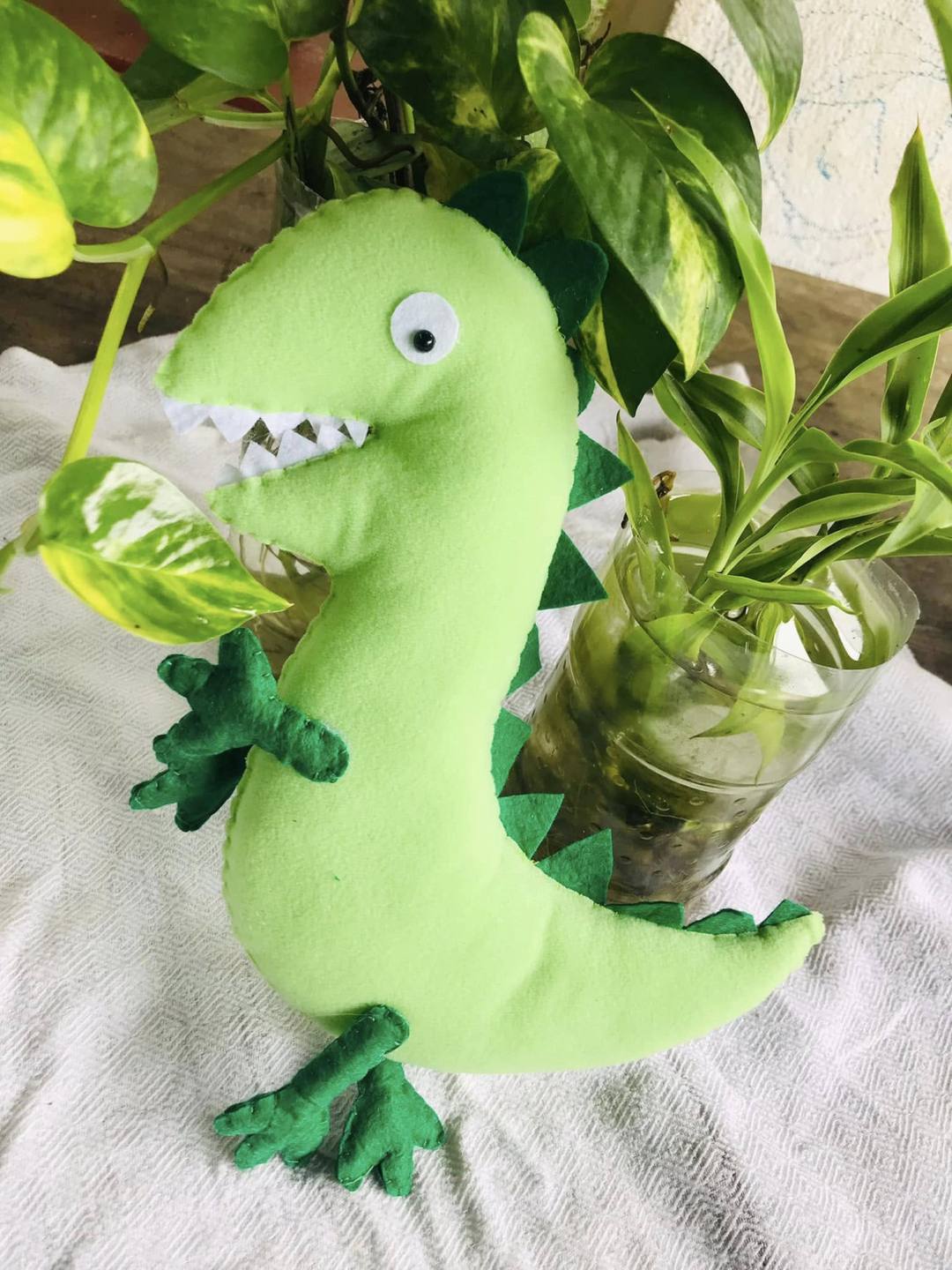 DINOSAUR TOYS
