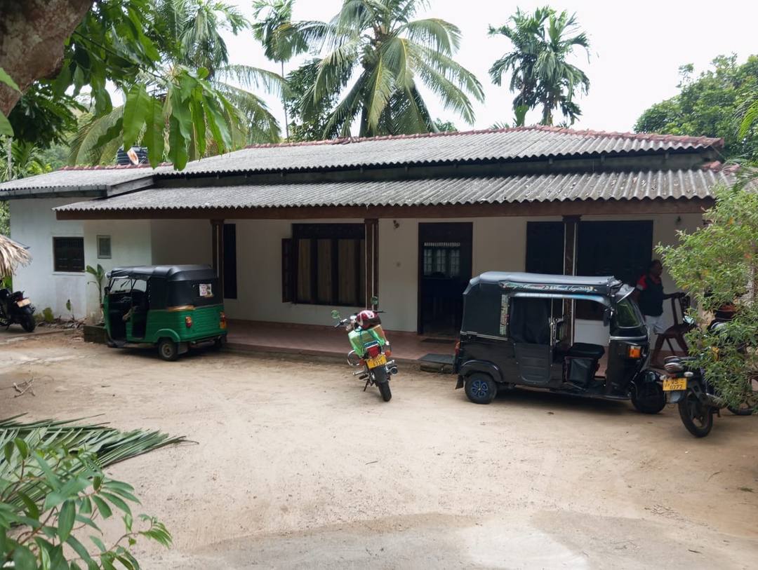 GUEST HOUSE FOR SALE IN BADULLA