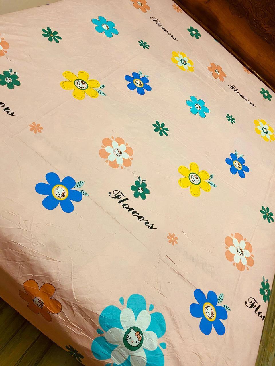 VIBRANT BEDSHEETS - FLORAL PRINT