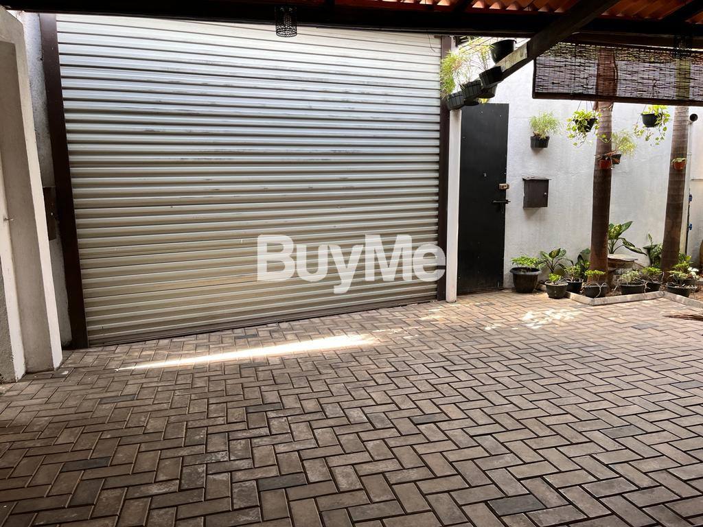 INDIVIDUAL HOUSE FOR RENT - PIERIS ROAD, MOUNT LAVINIA
