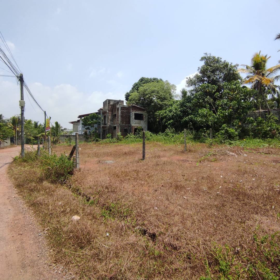 LAND FOR SALE IN PANADURA