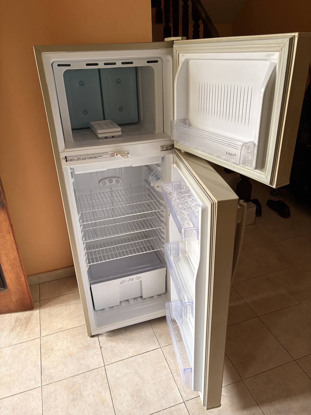 USED DAMRO REFRIGERATOR FOR SALE