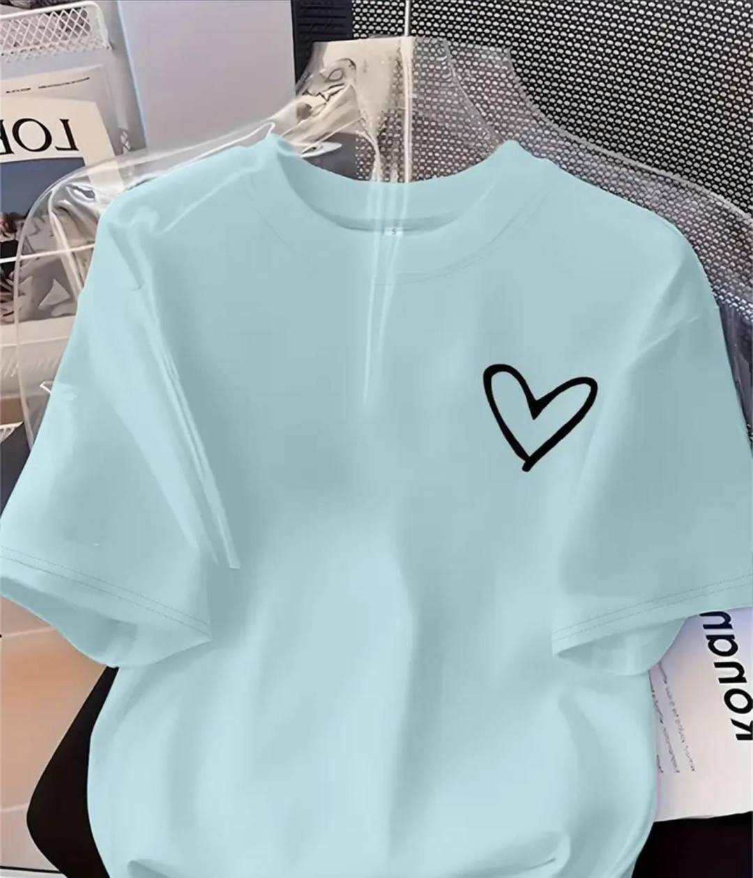 HEART DESIGN T SHIRT